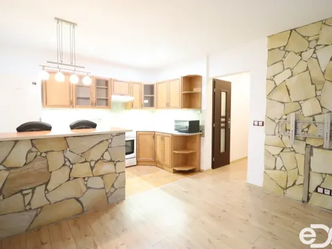 Pronájem bytu 2+kk, České Budějovice, N. Frýda, 44 m2