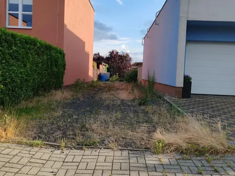 Pronájem garážového stání, Most, Slunečná, 300 m2