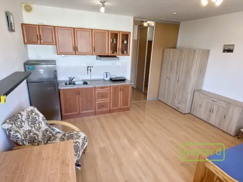 Pronájem bytu 1+kk, Mníšek pod Brdy, Ke škole, 24 m2