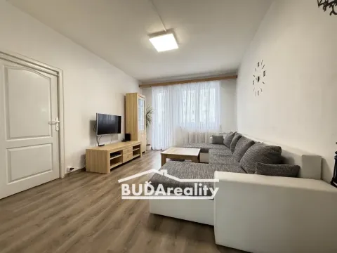 Prodej bytu 3+1, Zlín - Malenovice, Husova, 65 m2