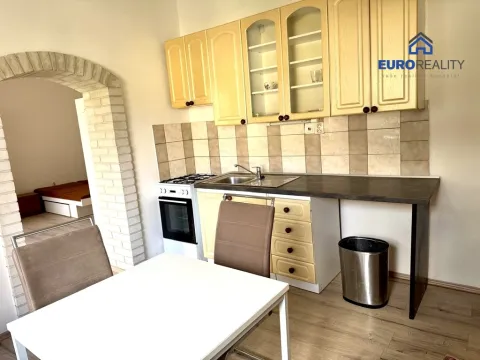 Pronájem bytu 2+kk, Chodová Planá, Výškovská, 55 m2