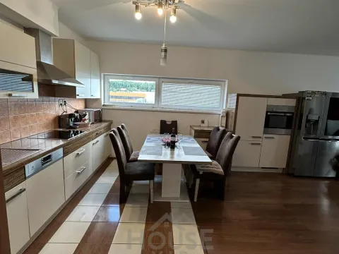 Prodej bytu 3+kk, Praha - Vysočany, Poděbradská, 78 m2