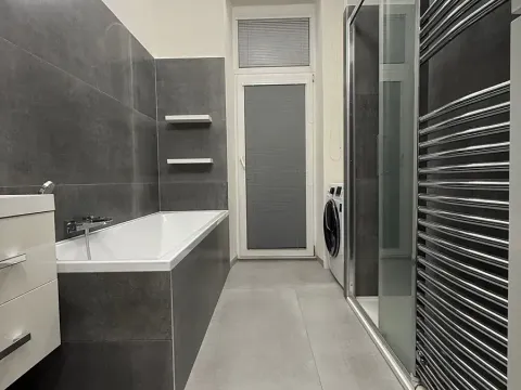 Pronájem bytu 2+1, Praha - Libeň, Drahobejlova, 67 m2