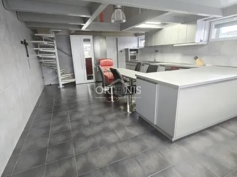 Pronájem bytu 2+kk, Chomutov, Lipská, 65 m2