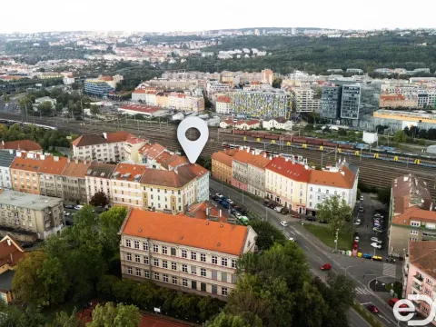 Prodej bytu 2+kk, Praha, Spojovací, 50 m2