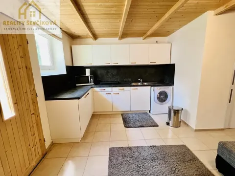 Pronájem bytu 2+kk, Libišany, 40 m2