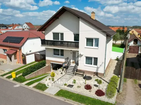 Prodej rodinného domu, Dyjákovičky, 189 m2