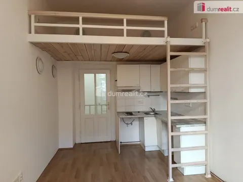 Pronájem bytu 1+kk, Praha - Vršovice, Na spojce, 22 m2