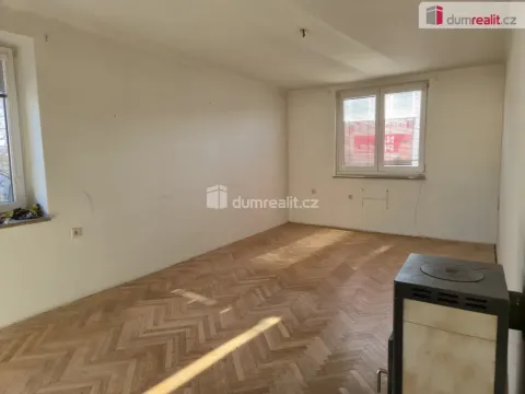 Prodej bytu 2+1, Kaplice, Omlenická, 52 m2
