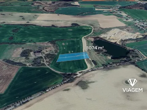 Prodej podílu pole, Chářovice, 1682 m2