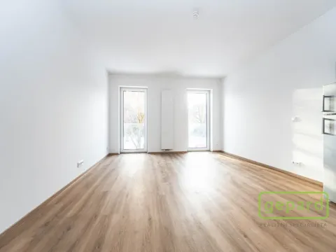 Pronájem bytu 1+kk, Praha, Danielova, 34 m2