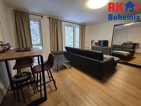Pronájem bytu 2+kk, Praha - Michle, Pod Stárkou, 38 m2