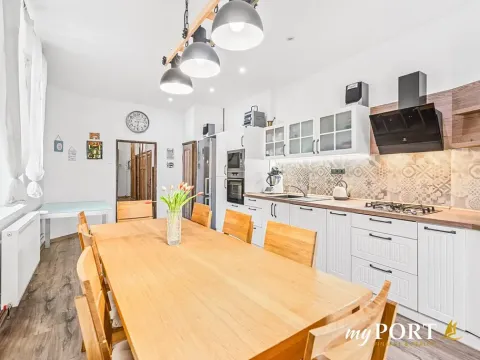 Prodej bytu 3+1, Plzeň, Hálkova, 132 m2