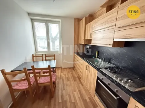 Pronájem bytu 1+1, Opava, Polanova, 32 m2