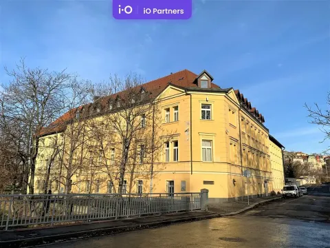 Pronájem kanceláře, Praha - Nusle, Závišova, 526 m2