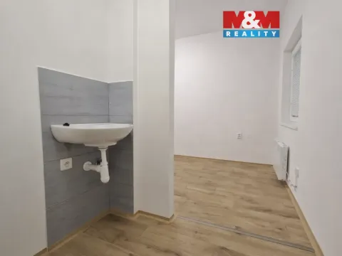 Pronájem kanceláře, Nymburk, Maršála Koněva, 10 m2