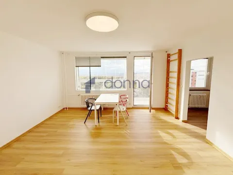 Pronájem bytu 4+1, Praha, Mazurská, 86 m2