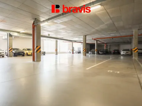 Pronájem garáže, Brno - Líšeň, Sedláčkova, 13 m2