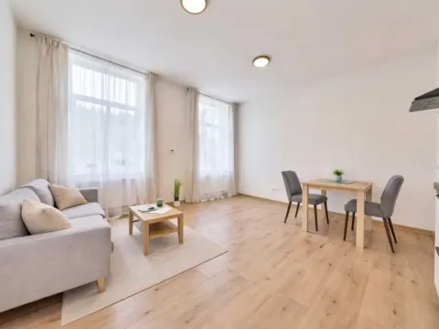 Prodej bytu 2+kk, Trutnov - Horní Staré Město, Horská, 45 m2