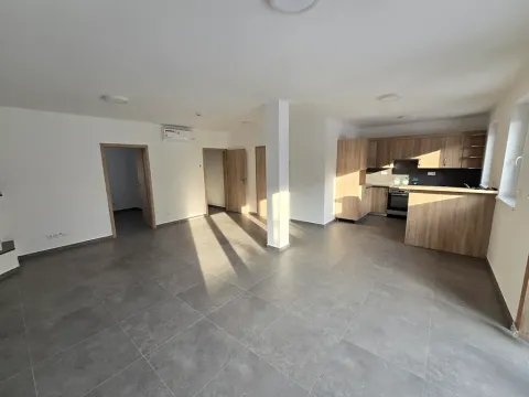 Pronájem rodinného domu, Brno, Brněnky, 182 m2