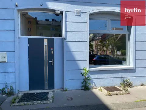 Pronájem obchodního prostoru, Opava - Předměstí, Krnovská, 40 m2