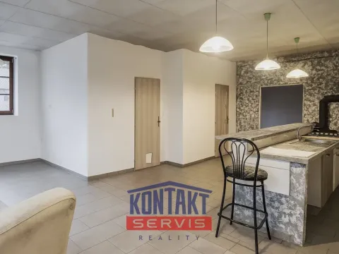 Pronájem obchodního prostoru, Kaplice, Tržní, 142 m2