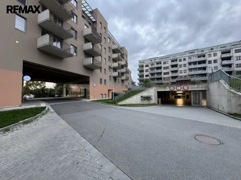 Pronájem garážového stání, Olomouc, Camilla Sitteho, 12 m2