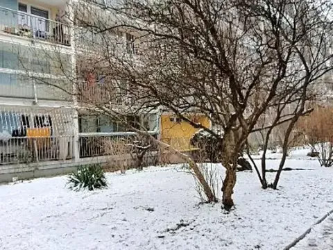 Pronájem bytu 3+1, Praha - Prosek, Veltruská, 60 m2