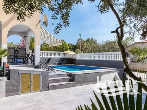 Prodej bytu 3+kk, Medulin, Chorvatsko, 99 m2