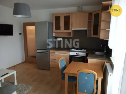Pronájem bytu 2+kk, Drásov, Hradčanská, 34 m2