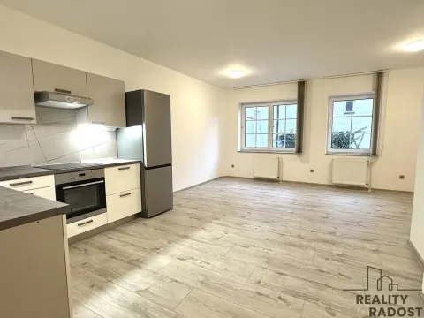Pronájem bytu 2+kk, Olomouc, Michalská, 70 m2