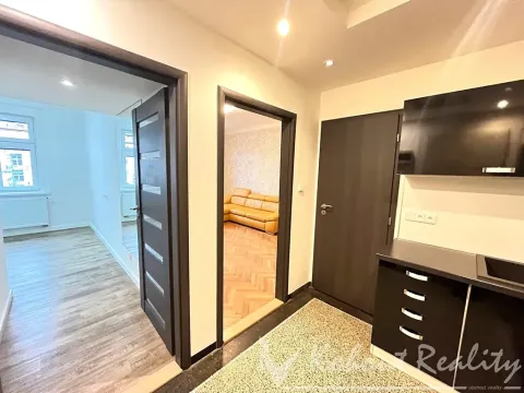 Pronájem bytu 2+kk, Praha - Žižkov, Jeseniova, 50 m2