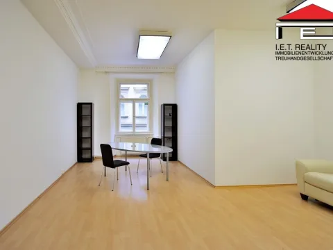 Pronájem kanceláře, Praha - Nové Město, Zlatnická, 29 m2