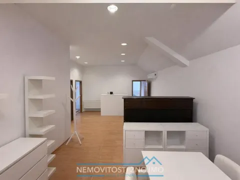 Pronájem komerční nemovitosti, Znojmo, Kramářská, 100 m2