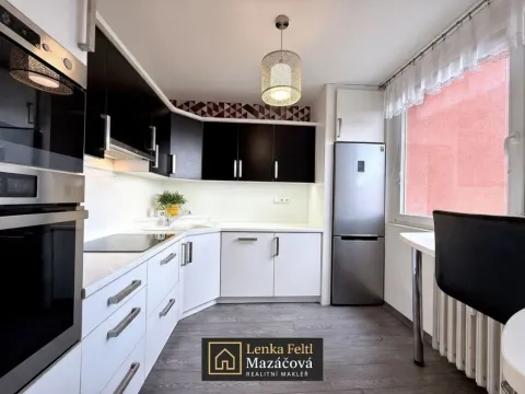 Prodej bytu 4+1, Šternberk, Uničovská, 75 m2