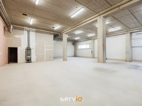 Pronájem skladu, Brno, Zaoralova, 549 m2