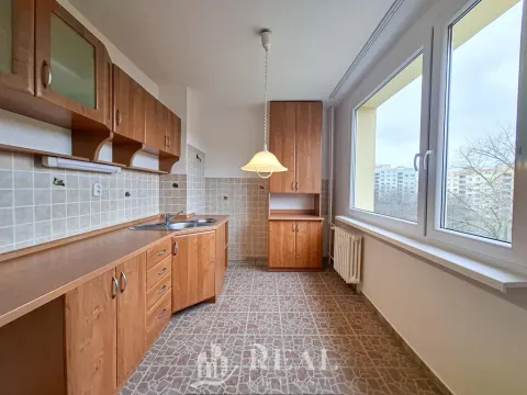 Pronájem bytu 2+1, Chomutov, Holešická, 62 m2