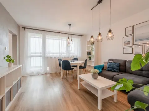 Pronájem bytu 3+1, Praha - Strašnice, Ke Strašnické, 77 m2