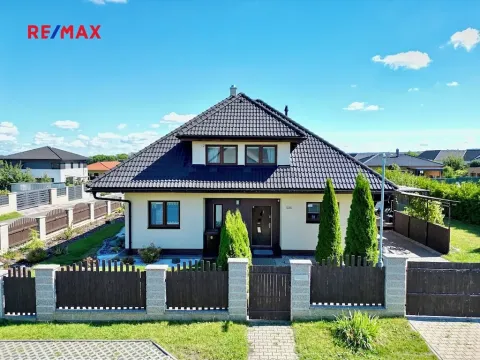 Prodej rodinného domu, Křenice, K Aleji, 166 m2