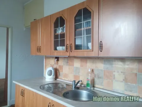 Pronájem bytu 2+1, Praha - Vysočany, Poděbradská, 58 m2