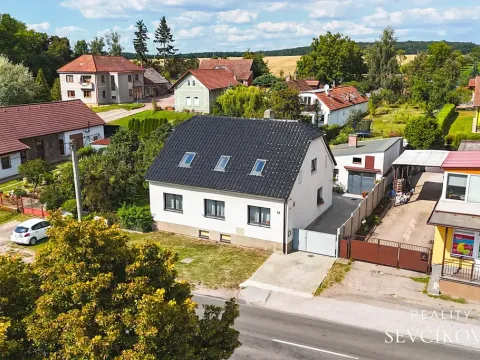 Prodej rodinného domu, Nechanice, 180 m2