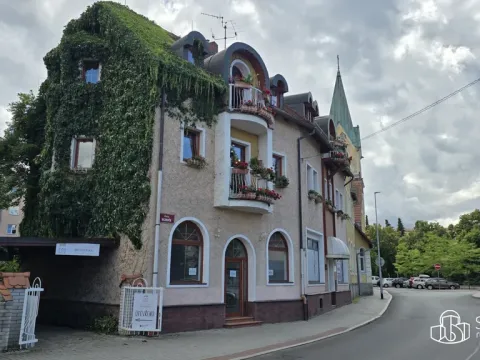 Pronájem kanceláře, Sokolov, nábřeží Petra Bezruče, 25 m2