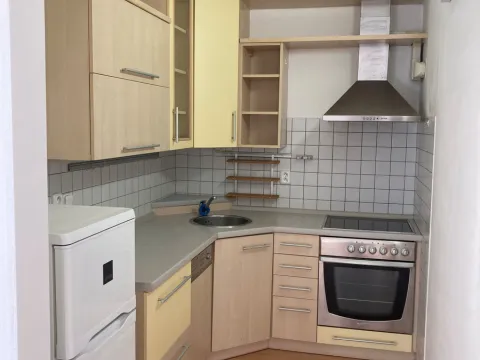Pronájem bytu 2+kk, Praha, Choceradská, 59 m2