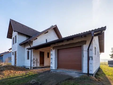 Prodej rodinného domu, Běrunice, Spojovací, 140 m2