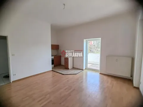 Pronájem bytu 1+kk, Děčín - Děčín II-Nové Město, Horská, 20 m2