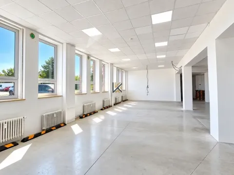 Pronájem obchodního prostoru, Praha, Počernická, 400 m2
