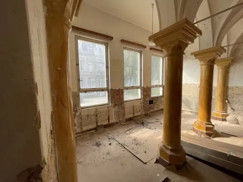 Prodej kanceláře, Ústí nad Labem, Brněnská, 1400 m2