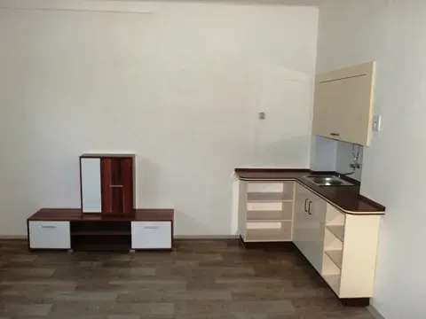 Pronájem kanceláře, Vizovice, Razov, 62 m2