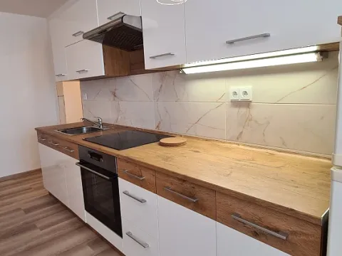 Pronájem bytu 3+kk, Pardubice - Zelené Předměstí, Jindřišská, 80 m2