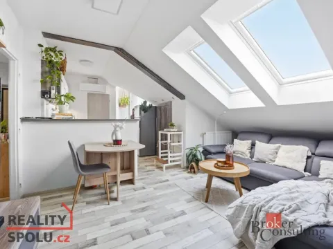 Prodej bytu 3+kk, Sezemice, Nerudova, 65 m2